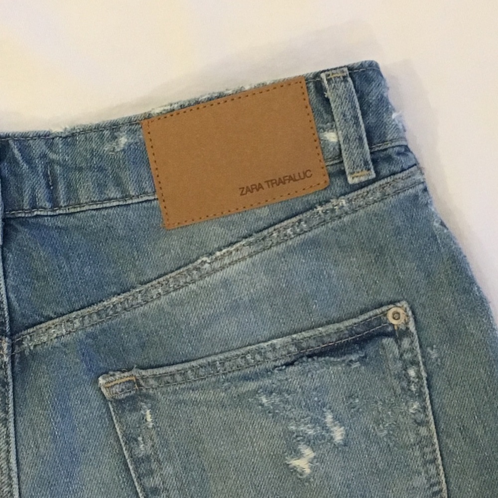 ZARA Distressed Embellished Denim Short Shorts sz 4 Summer Festival Cut Offs - Picture 5 of 6